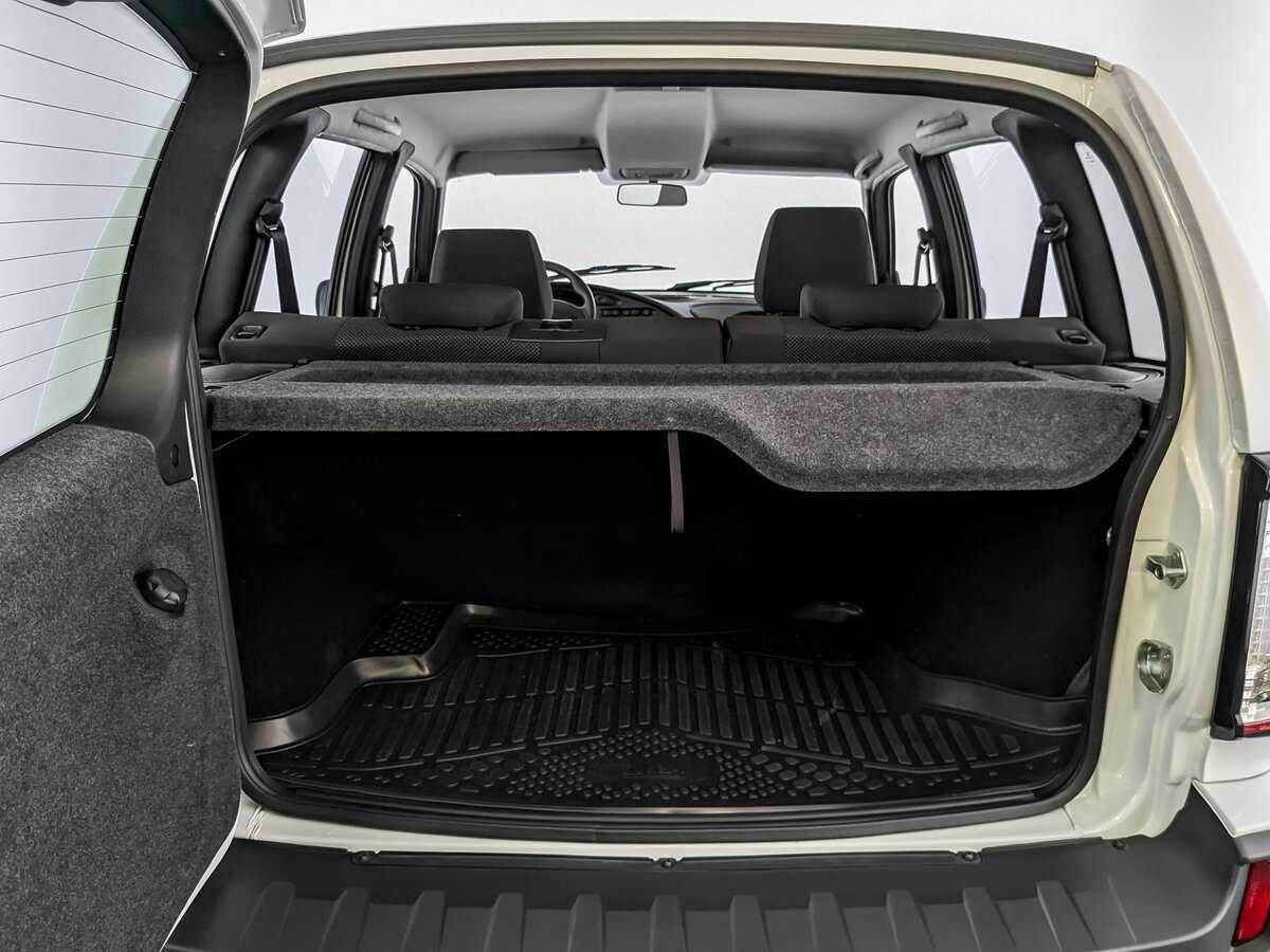 Lada (ВАЗ) Niva б/у, 2024, Механическая. Фото: #9