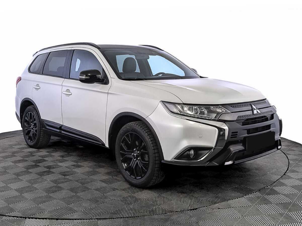 Mitsubishi Outlander б/у, 2022, Вариатор. Фото: #2