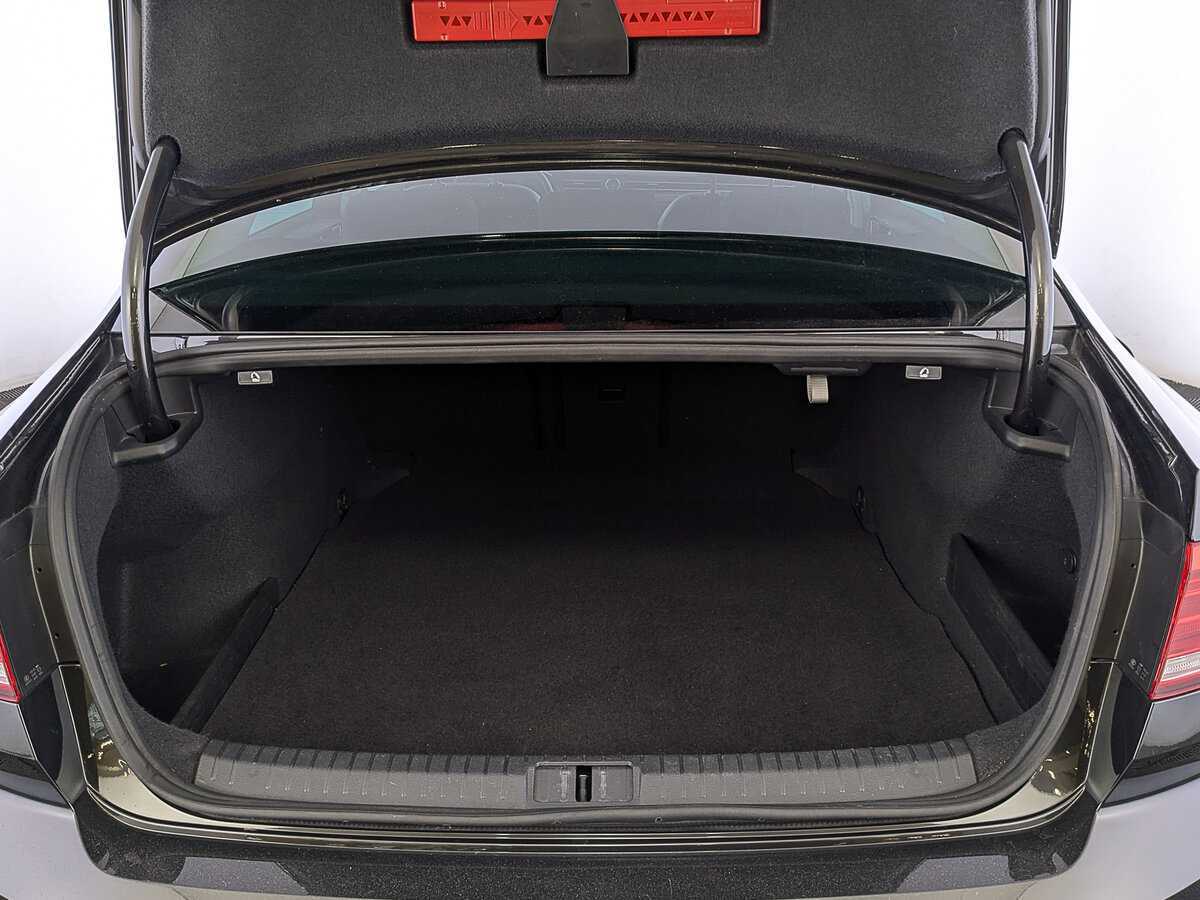 Volkswagen Passat б/у, 2019, Роботизированная. Фото: #9