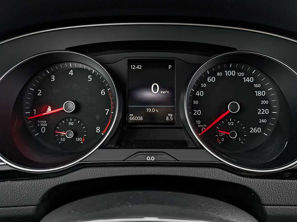 Volkswagen Passat б/у, 2019, Роботизированная. Фото: #15