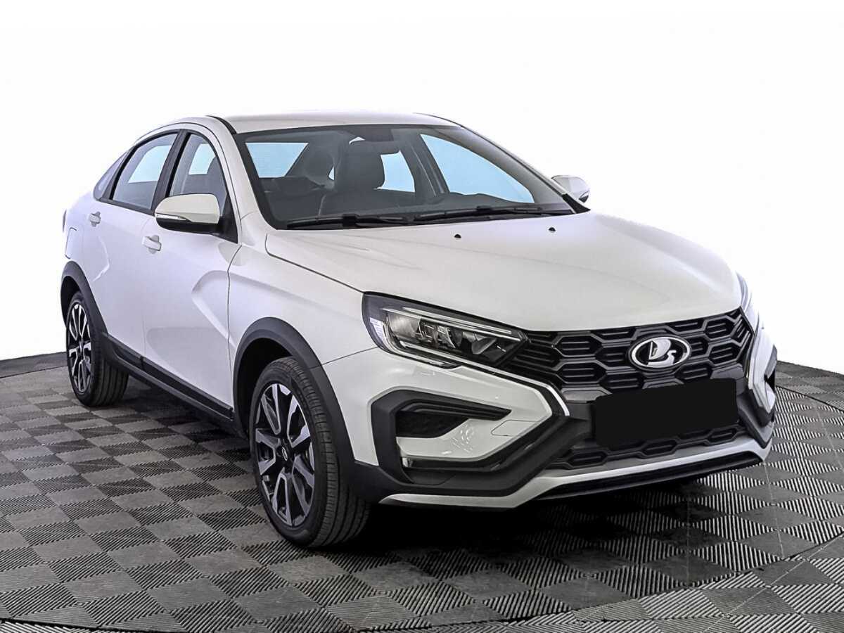 Lada (ВАЗ) Vesta б/у, 2024, Механическая. Фото: #2