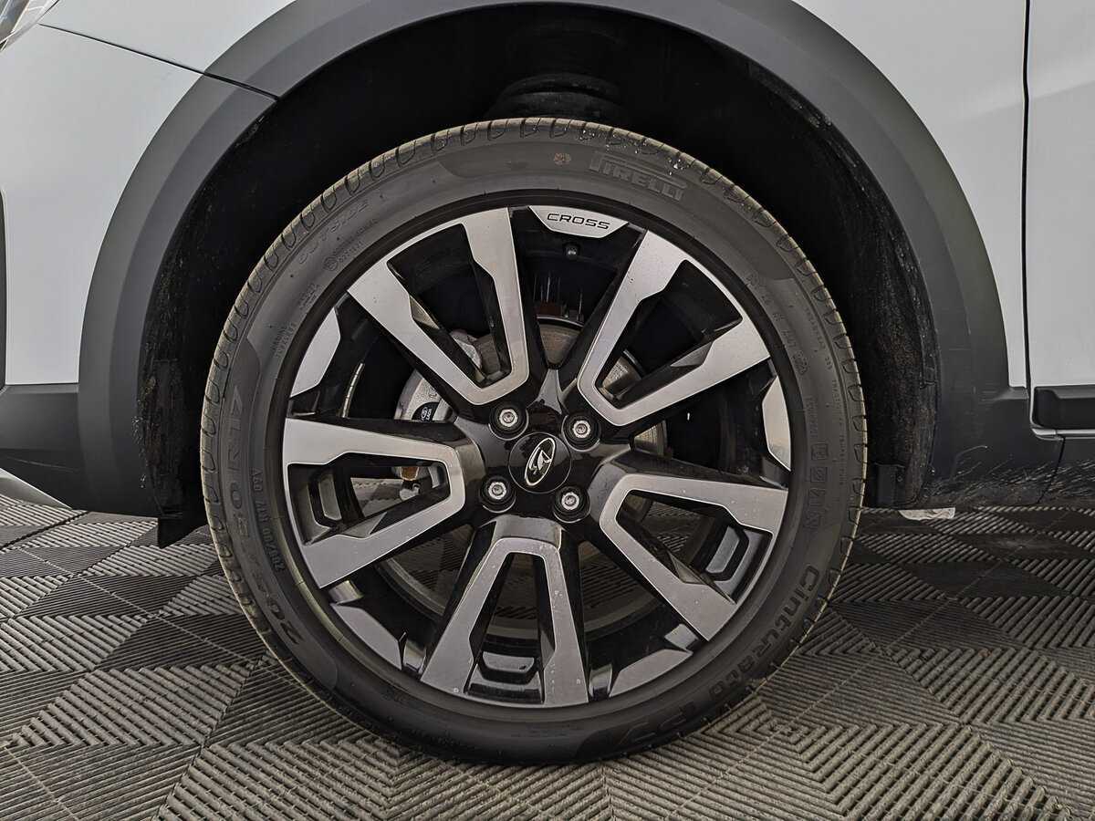 Lada (ВАЗ) Vesta б/у, 2024, Механическая. Фото: #11