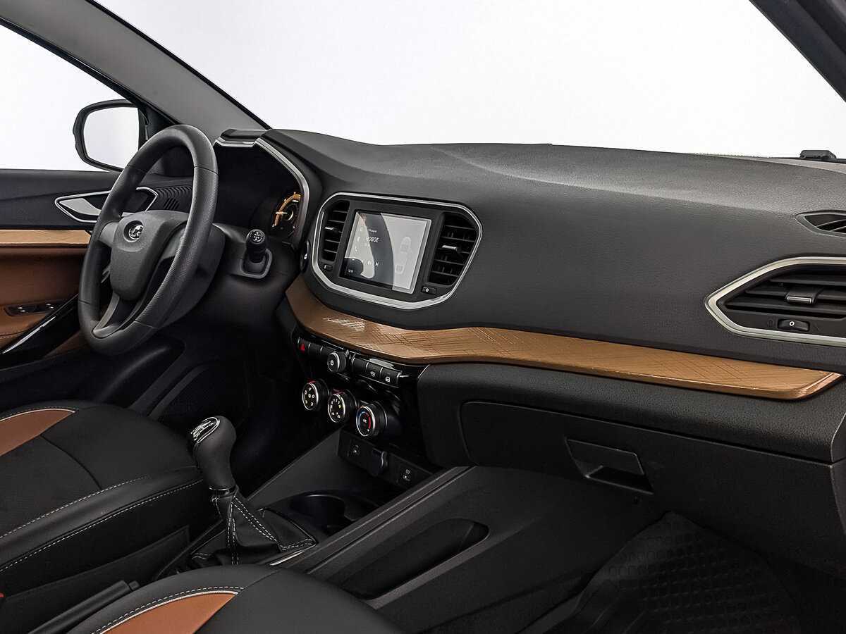 Lada (ВАЗ) Vesta б/у, 2024, Механическая. Фото: #12