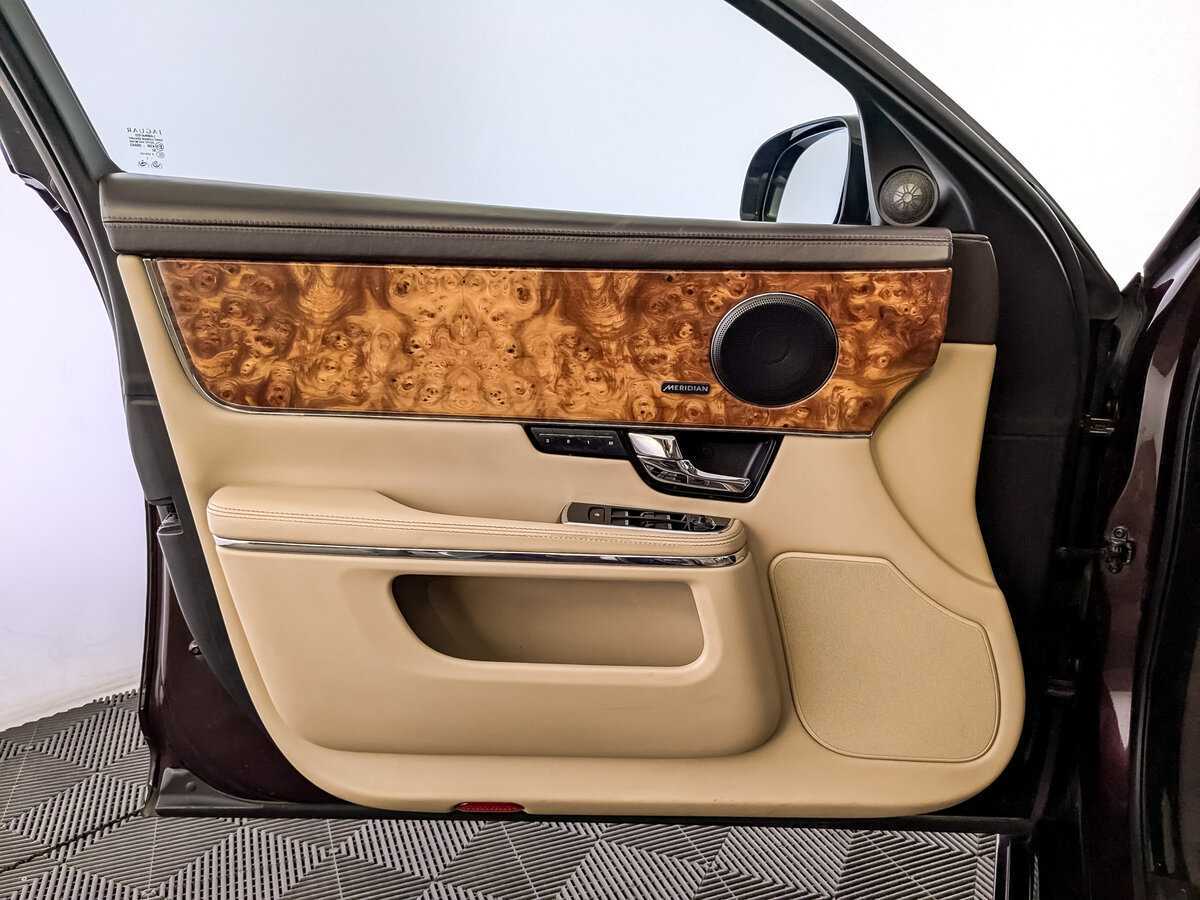 Jaguar XJ б/у, 2012, Автоматическая. Фото: #16