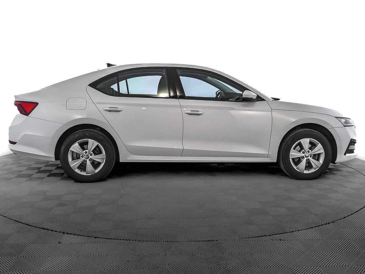 Skoda Octavia б/у, 2021, Автоматическая. Фото: #3