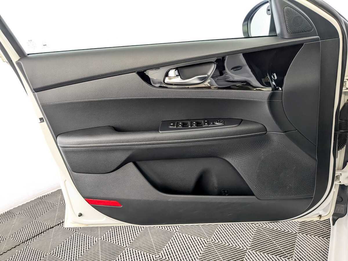 Kia Cerato б/у, 2020, Автоматическая. Фото: #18