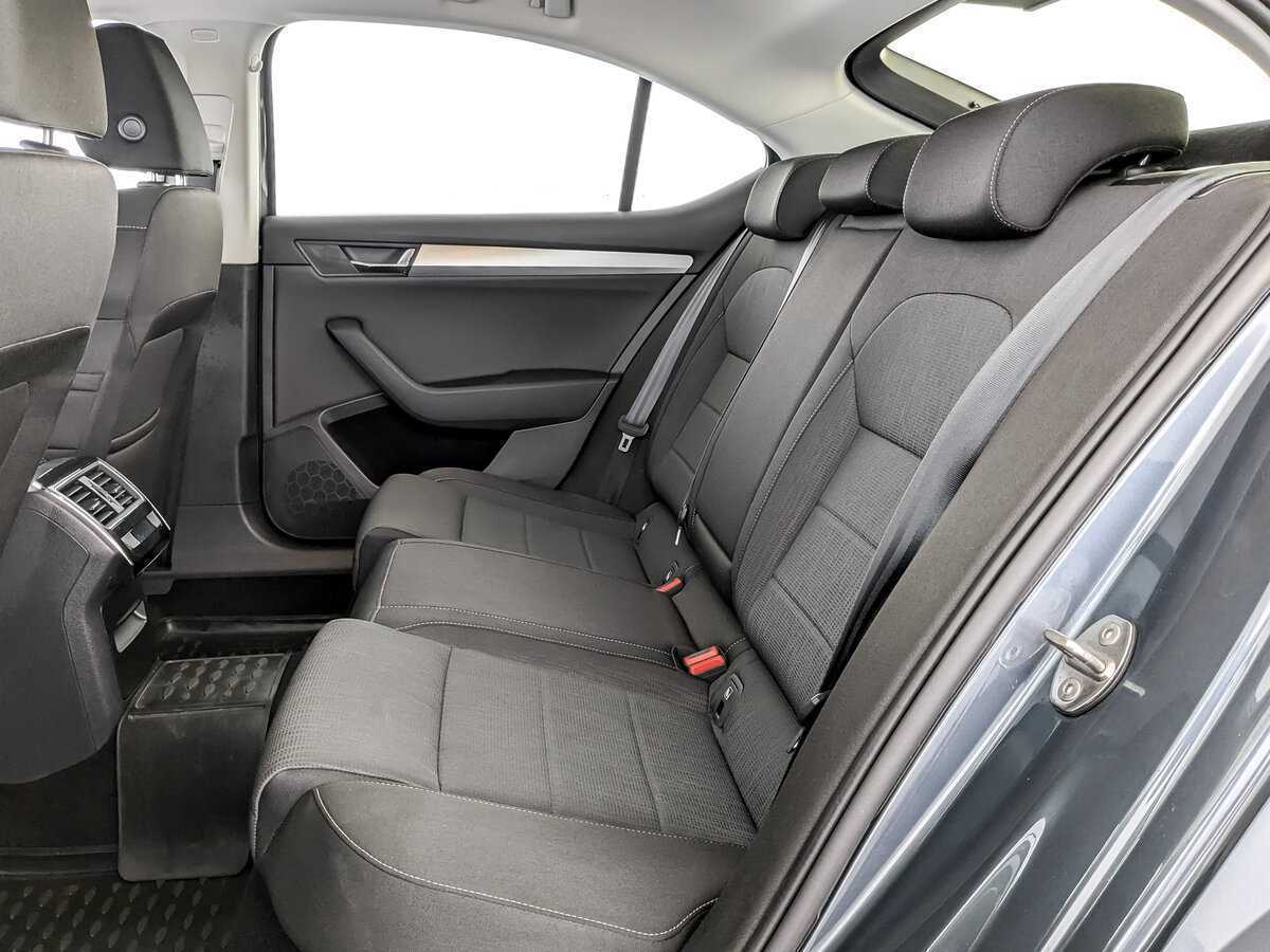 Skoda Superb б/у, 2018, Роботизированная. Фото: #11