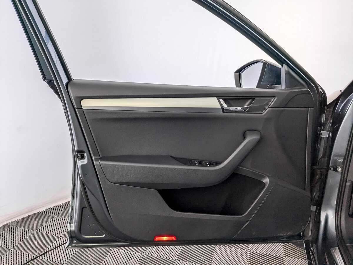 Skoda Superb б/у, 2018, Роботизированная. Фото: #18