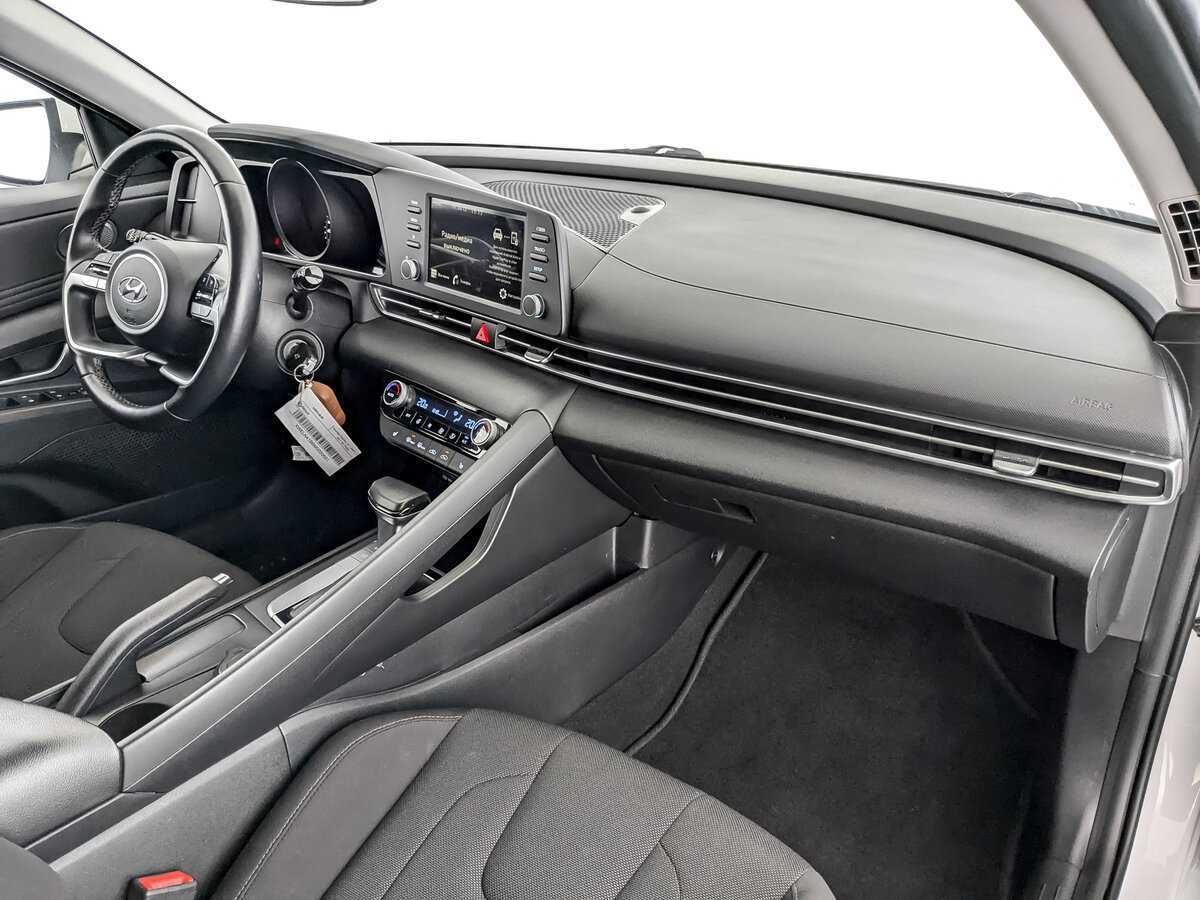 Hyundai Elantra б/у, 2021, Автоматическая. Фото: #10