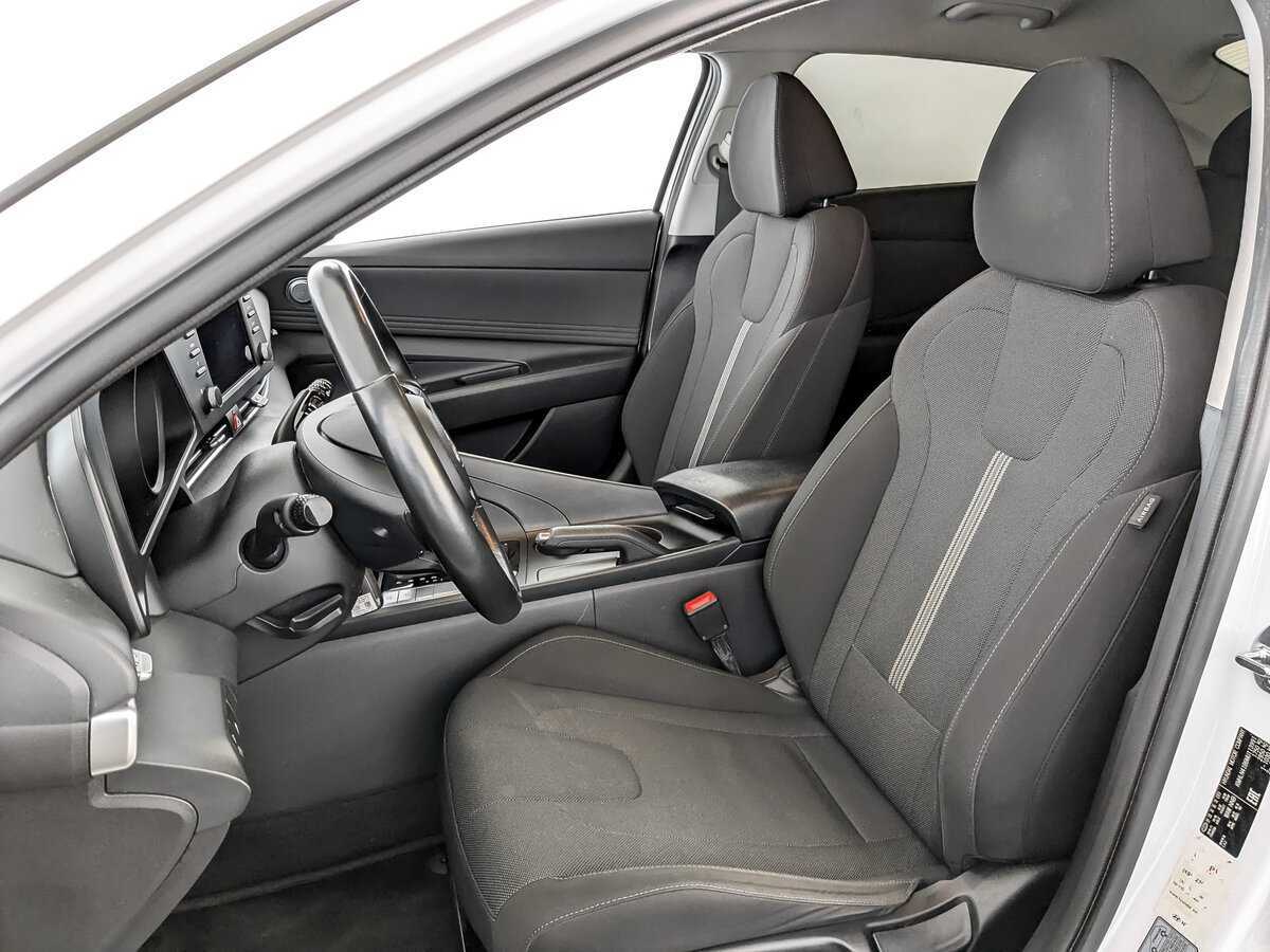 Hyundai Elantra б/у, 2021, Автоматическая. Фото: #17