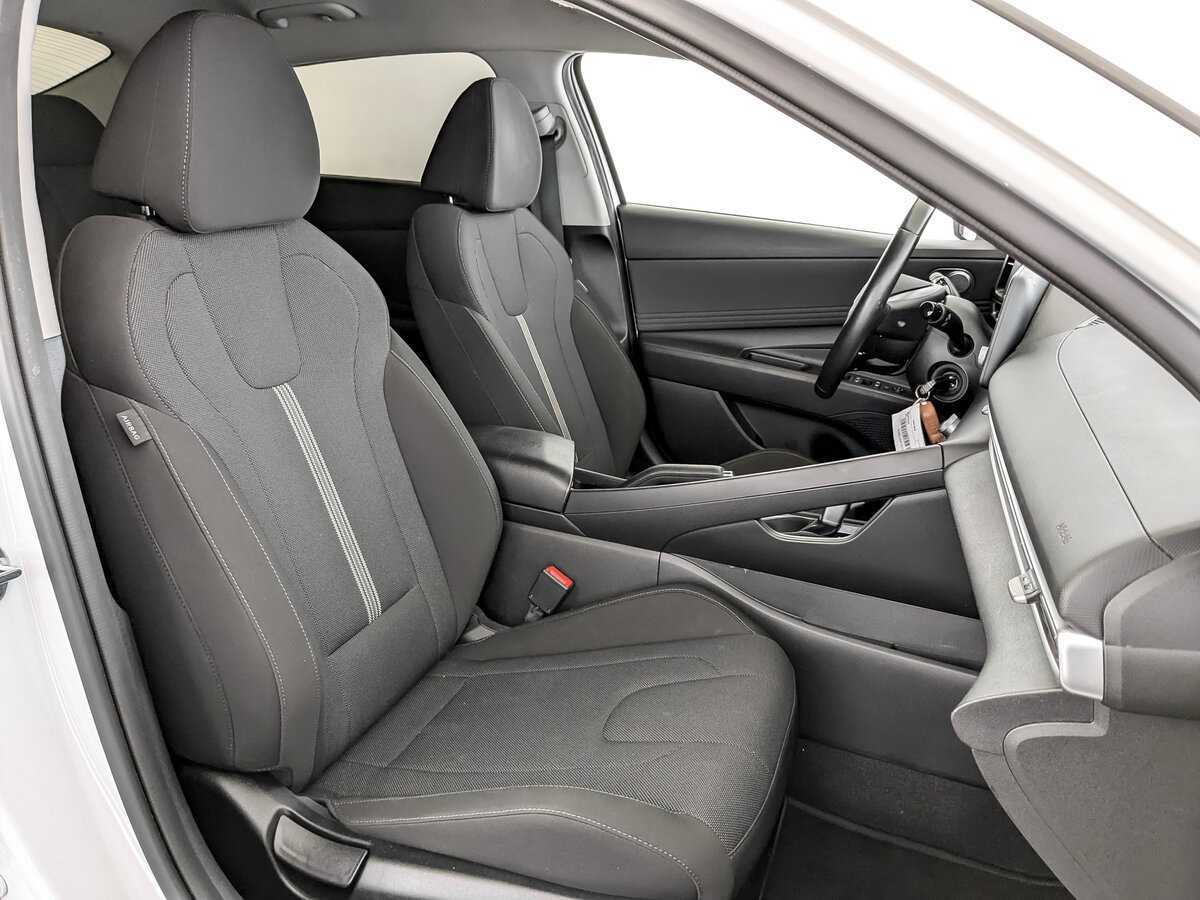 Hyundai Elantra б/у, 2021, Автоматическая. Фото: #20