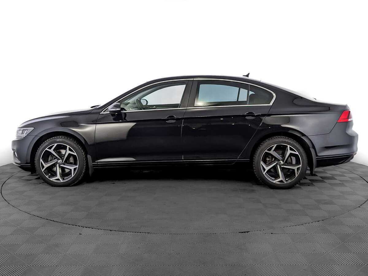 Volkswagen Passat б/у, 2021, Роботизированная. Фото: #7