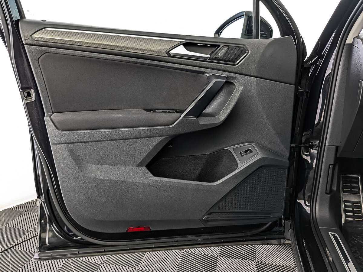 Volkswagen Tiguan б/у, 2018, Роботизированная. Фото: #16