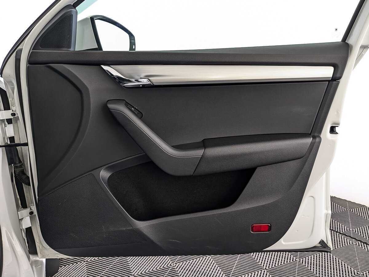 Skoda Octavia б/у, 2020, Роботизированная. Фото: #21