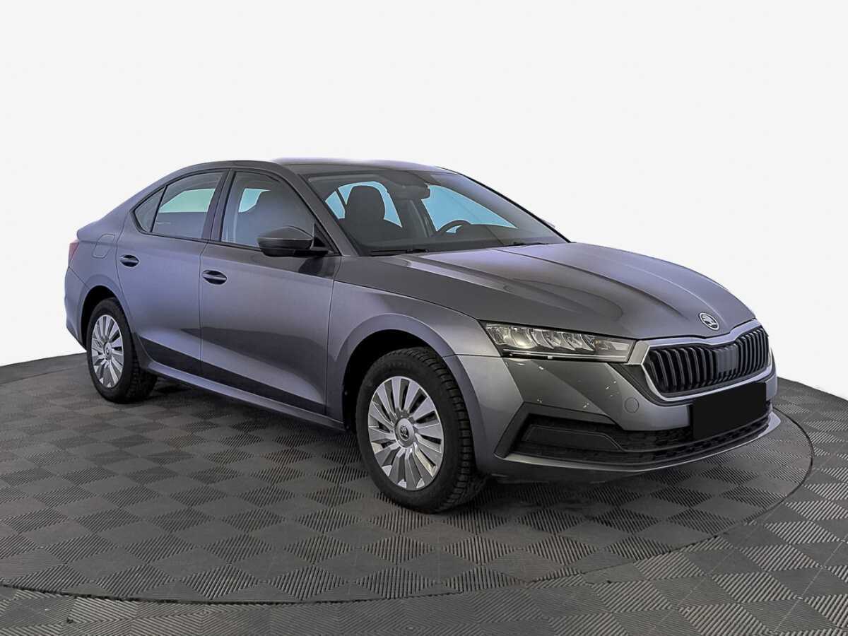 Skoda Octavia б/у, 2021, Автоматическая. Фото: #2