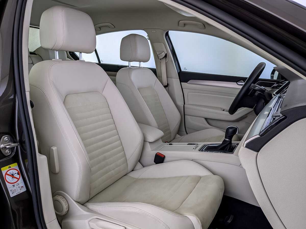 Volkswagen Passat б/у, 2017, Роботизированная. Фото: #21