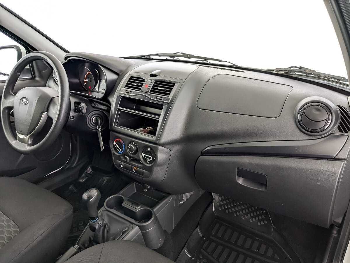 Lada (ВАЗ) Granta б/у, 2023, Механическая. Фото: #10