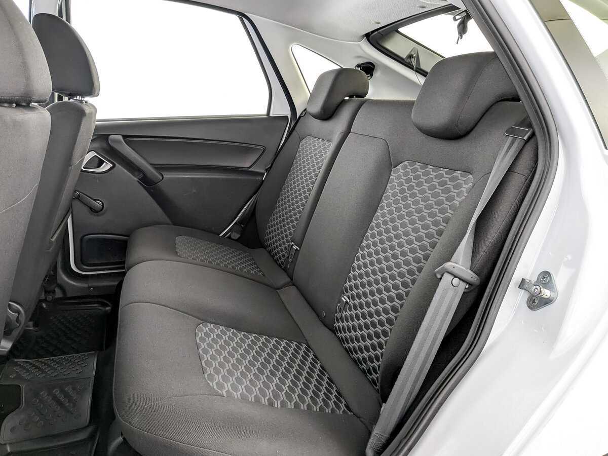 Lada (ВАЗ) Granta б/у, 2023, Механическая. Фото: #11