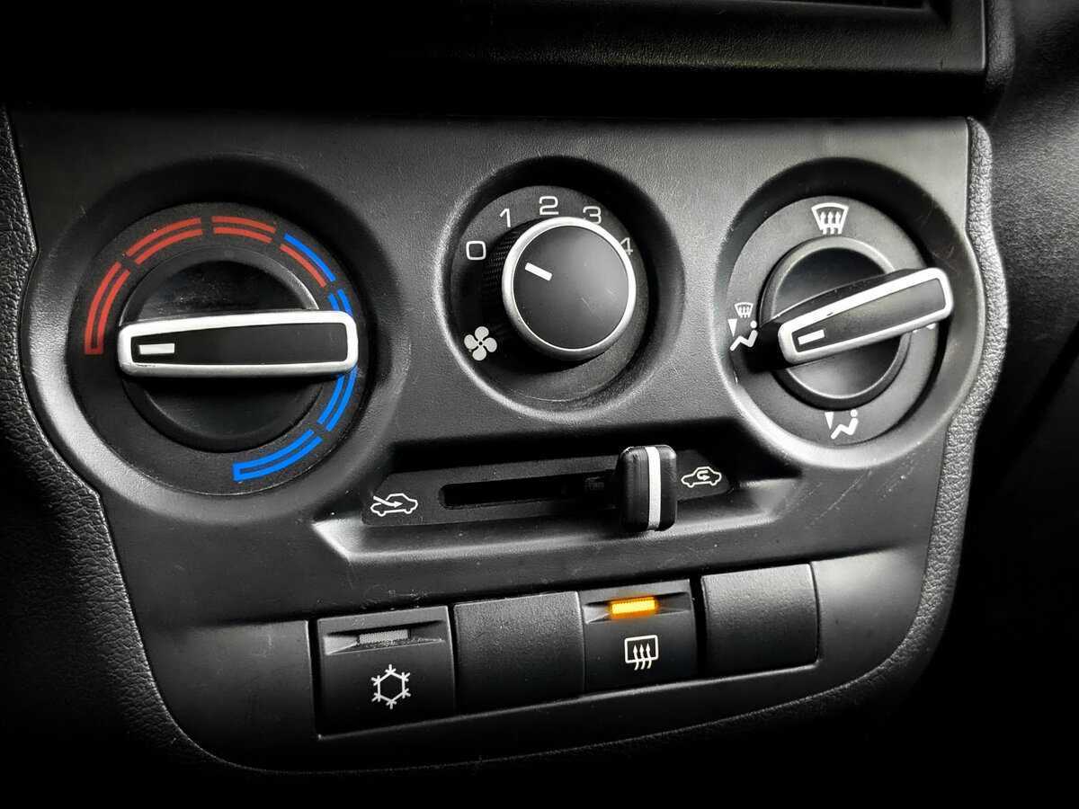 Lada (ВАЗ) Granta б/у, 2023, Механическая. Фото: #20