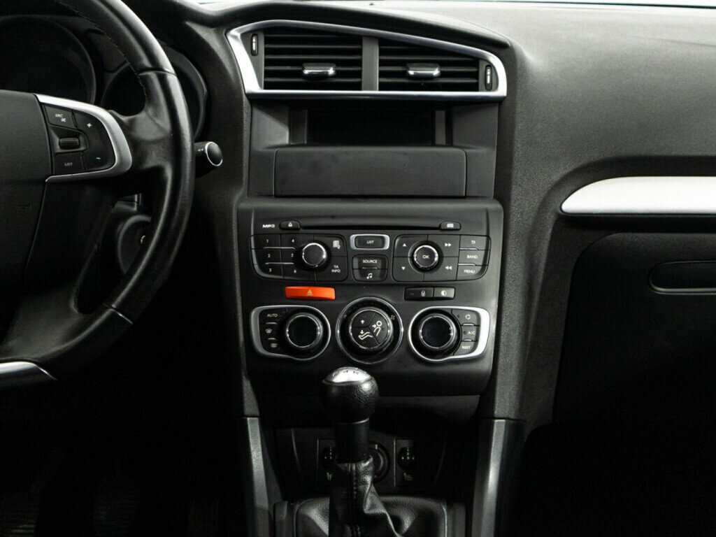 Citroen C4 б/у, 2013, Механическая. Фото: #13