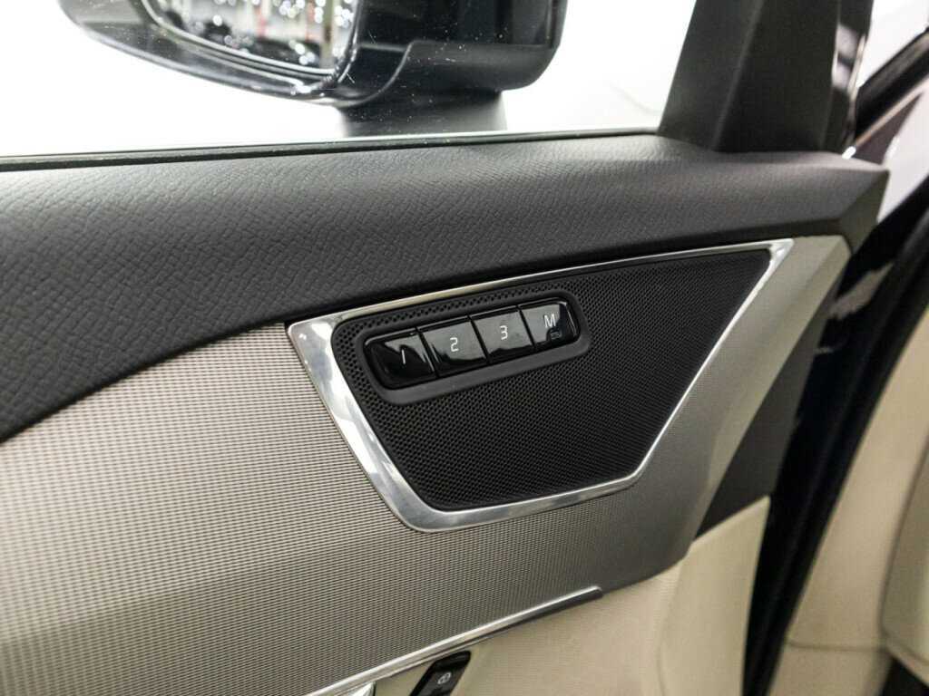 Volvo XC90 б/у, 2015, Автоматическая. Фото: #18