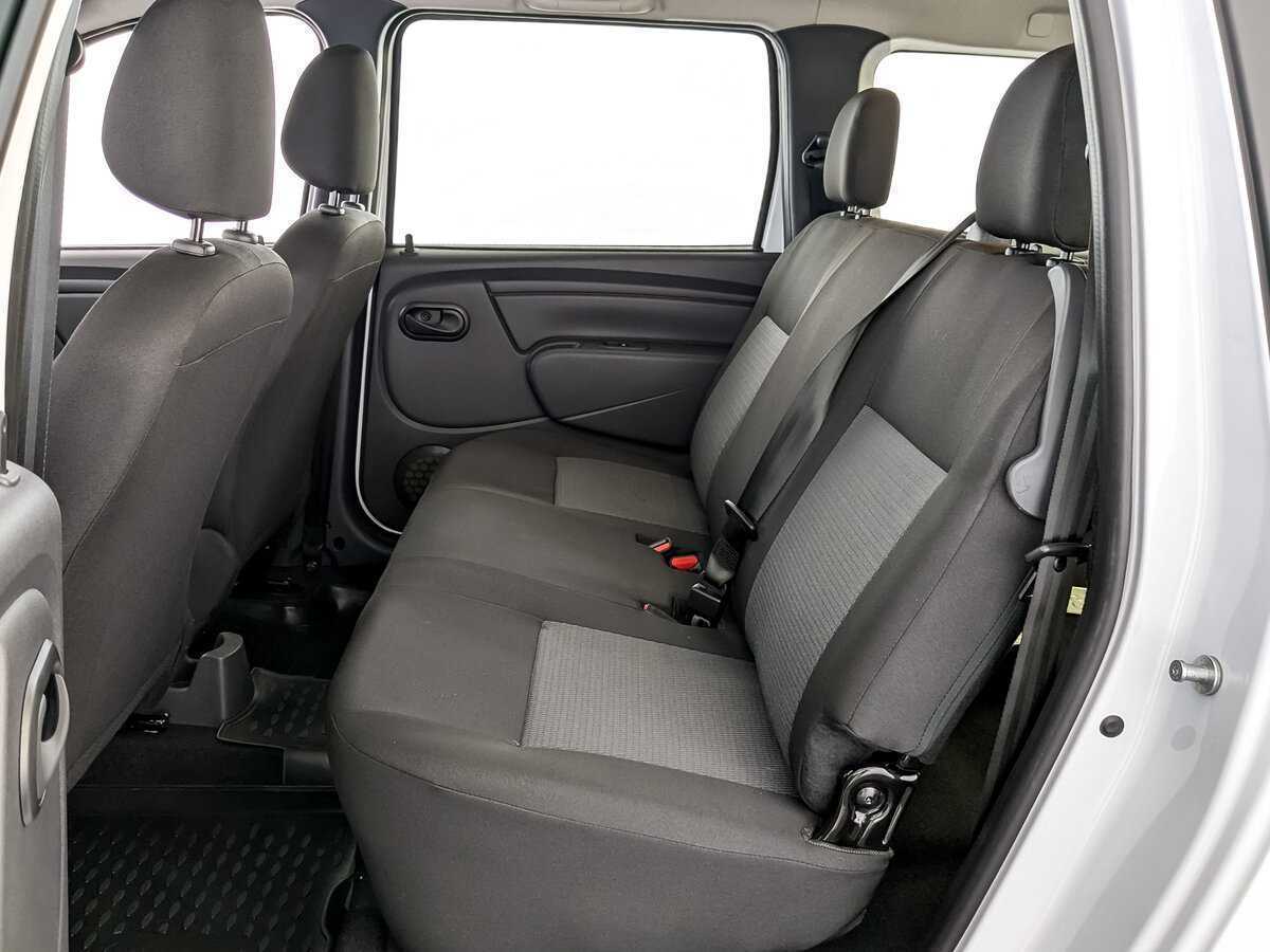 Lada (ВАЗ) Largus б/у, 2024, Механическая. Фото: #11