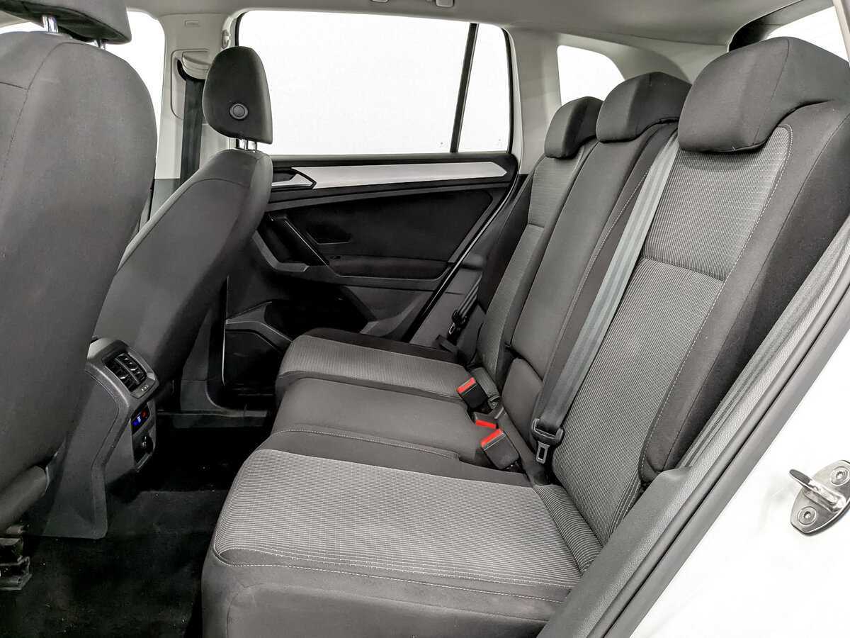 Volkswagen Tiguan б/у, 2021, Роботизированная. Фото: #11