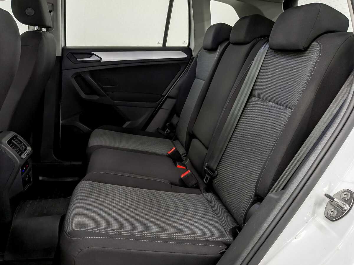 Volkswagen Tiguan б/у, 2021, Роботизированная. Фото: #11