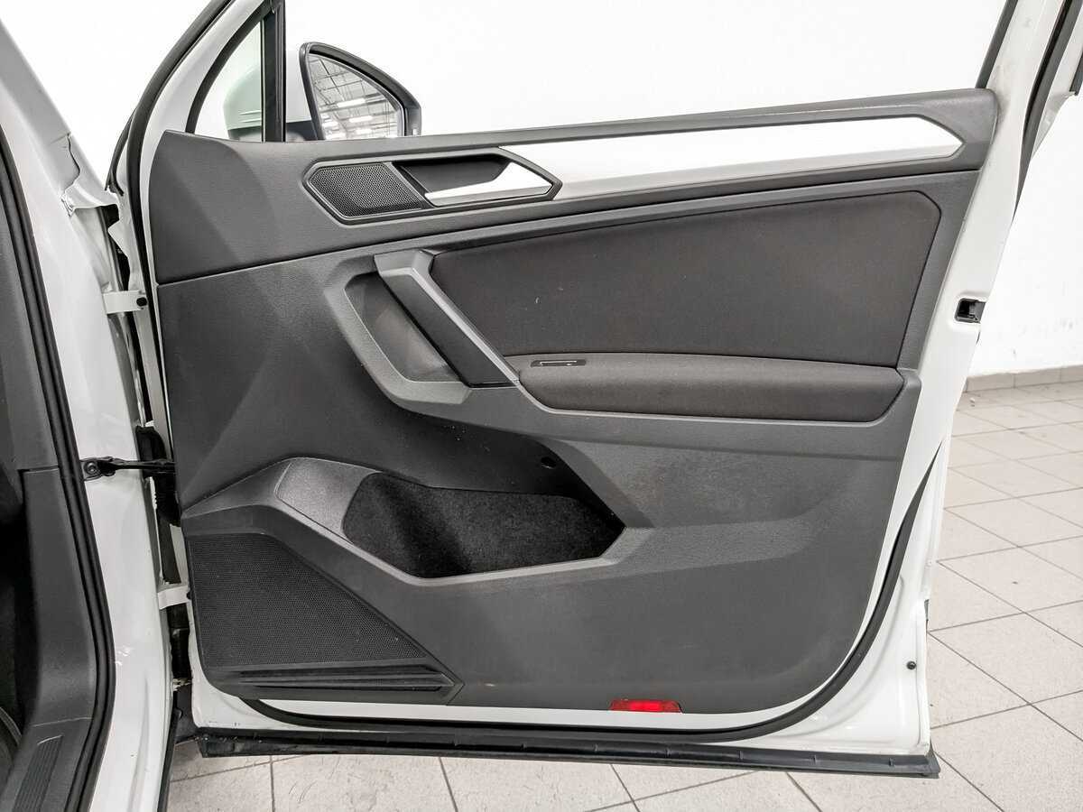 Volkswagen Tiguan б/у, 2021, Роботизированная. Фото: #23