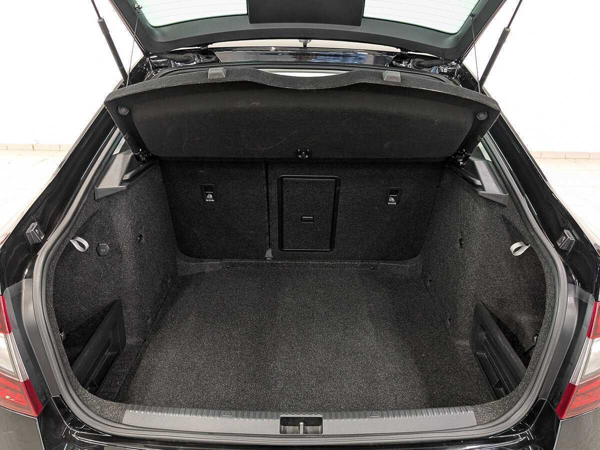 Skoda Octavia б/у, 2019, Роботизированная. Фото: #9