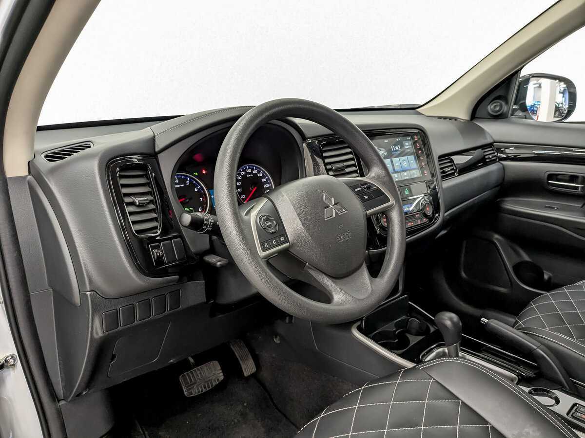 Mitsubishi Outlander б/у, 2022, Вариатор. Фото: #15