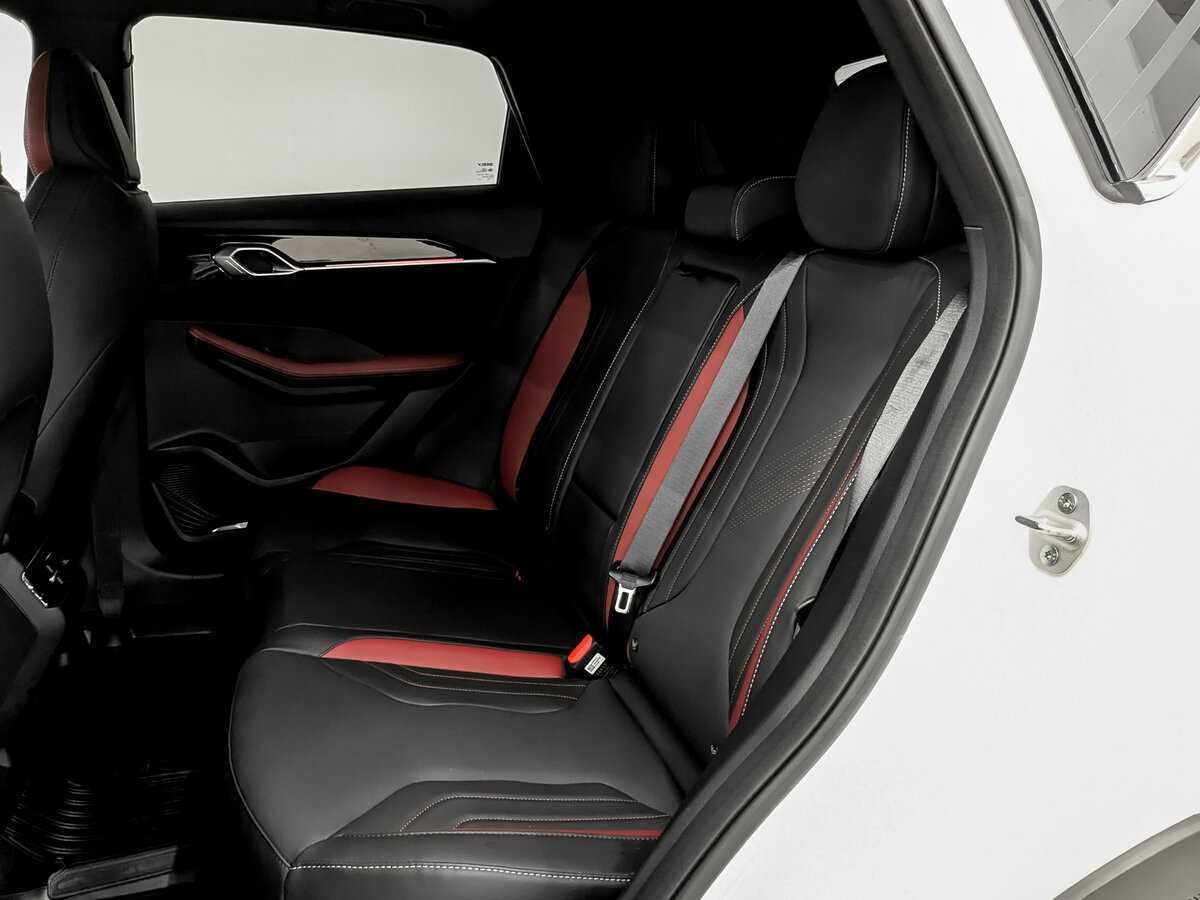 Geely Coolray б/у, 2024, Роботизированная. Фото: #11