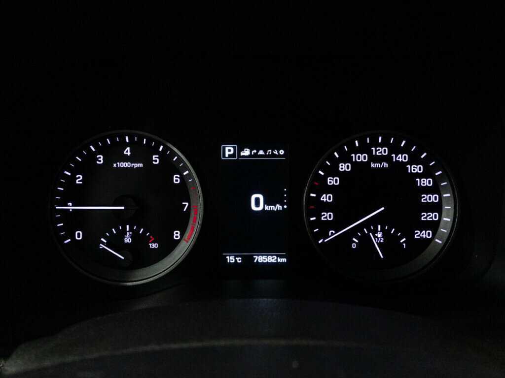 Hyundai Tucson б/у, 2016, Роботизированная. Фото: #11