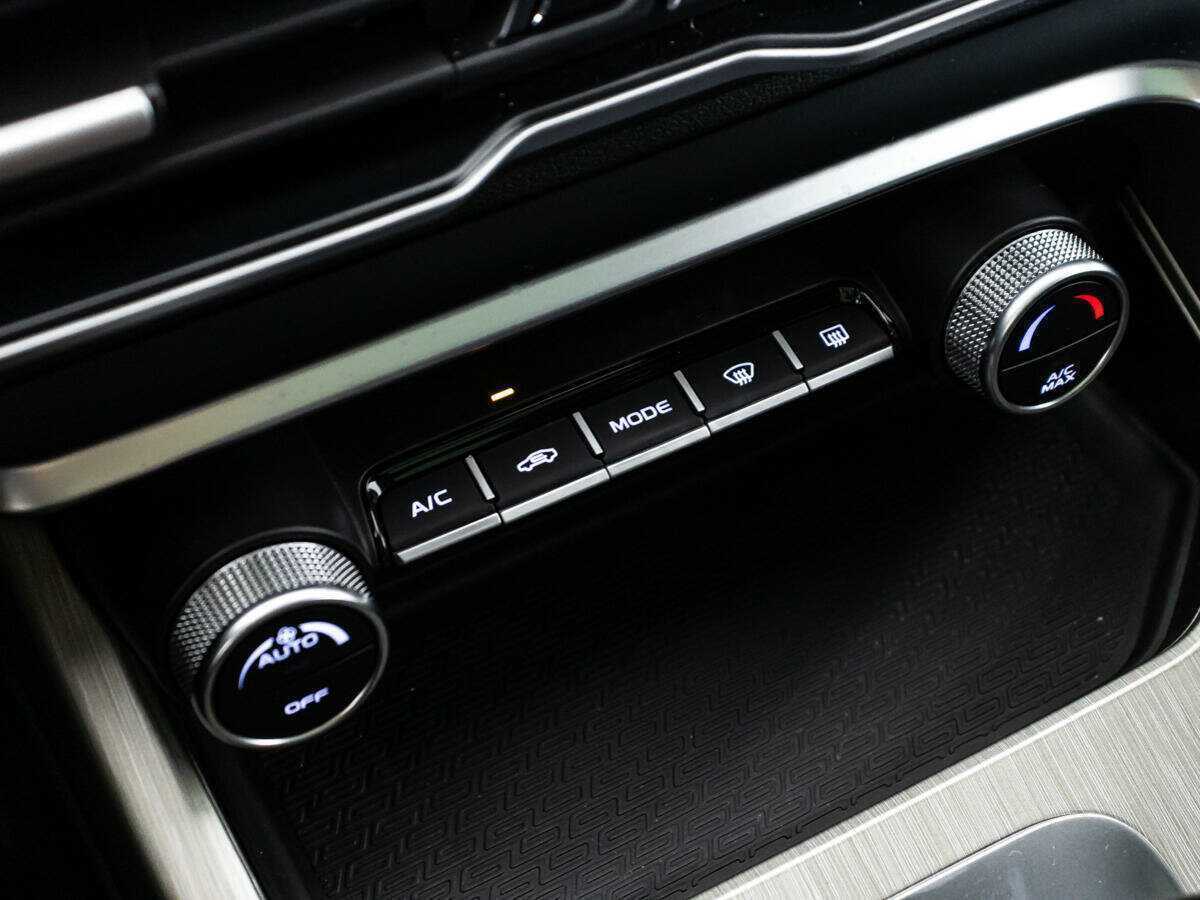 Geely Coolray б/у, 2023, Роботизированная. Фото: #19