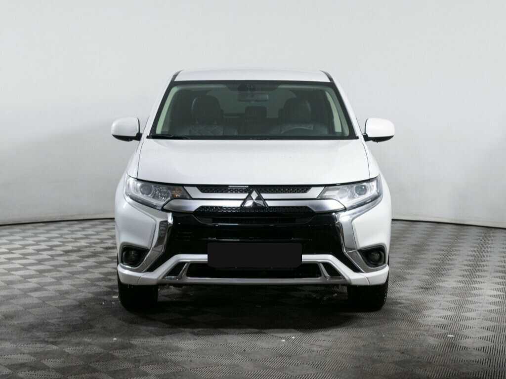 Mitsubishi Outlander б/у, 2022, Вариатор. Фото: #1