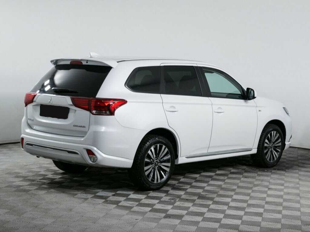 Mitsubishi Outlander б/у, 2022, Вариатор. Фото: #3