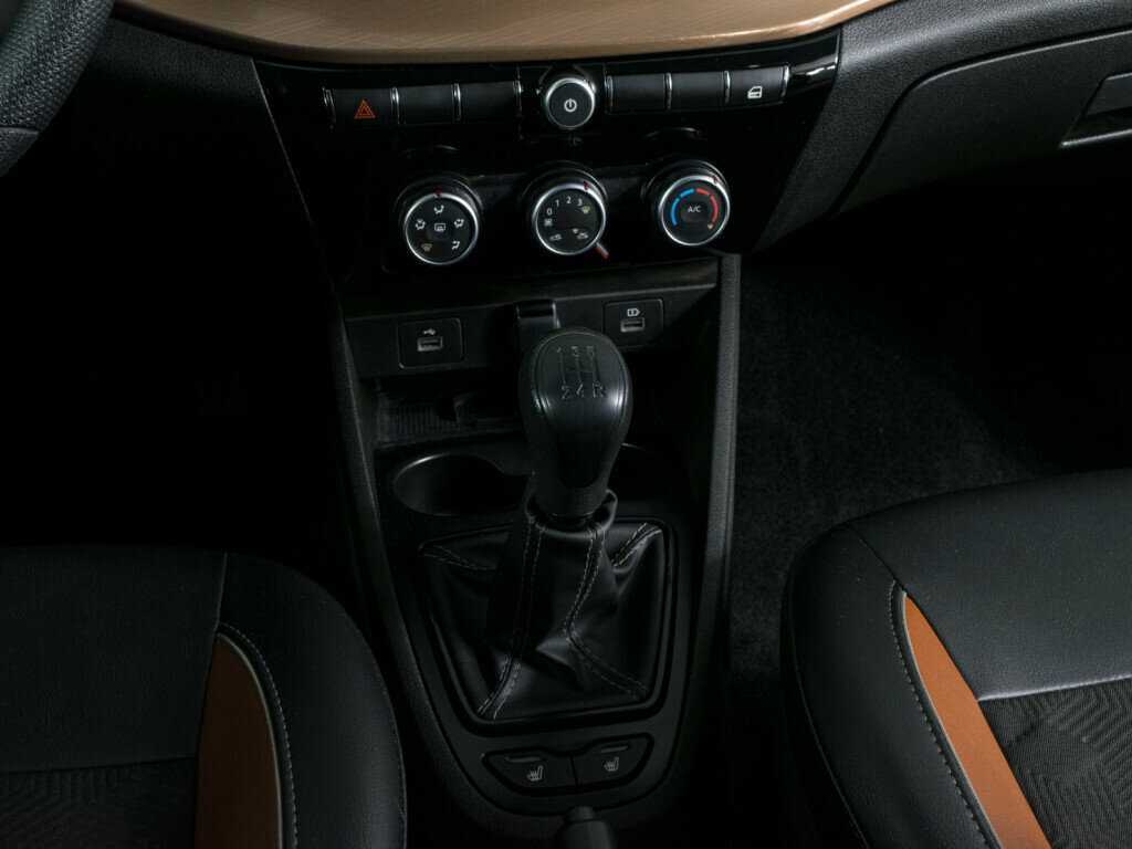 Lada (ВАЗ) Vesta б/у, 2023, Механическая. Фото: #12