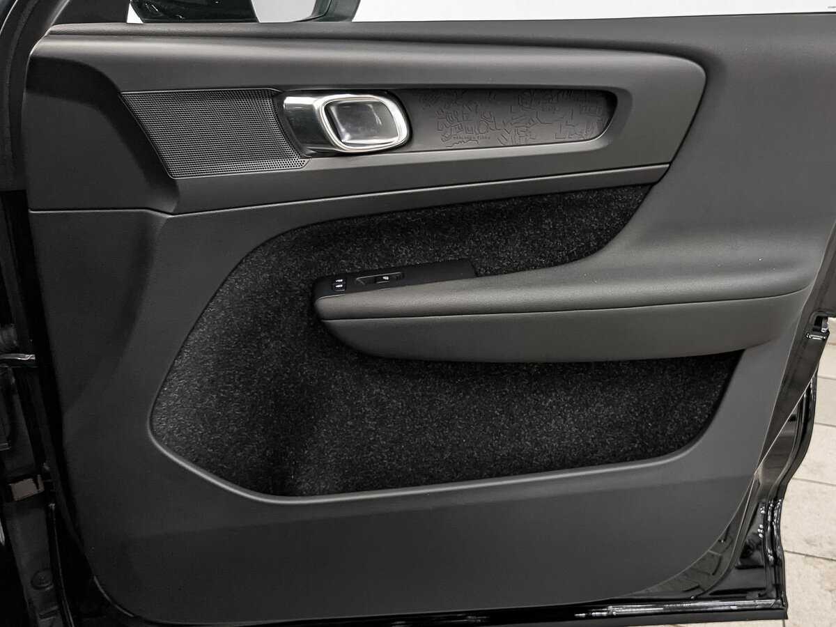 Volvo XC40 б/у, 2019, Автоматическая. Фото: #23