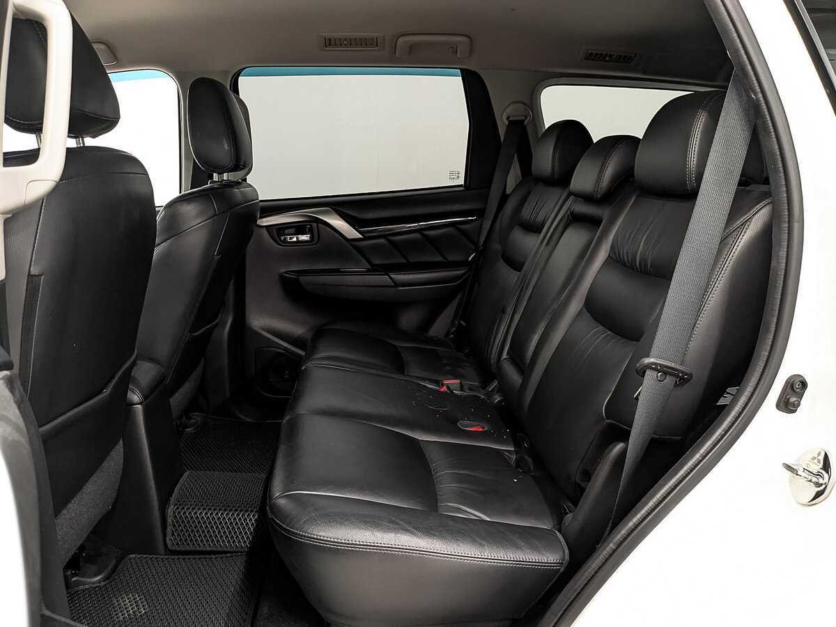 Mitsubishi Pajero Sport б/у, 2017, Автоматическая. Фото: #15