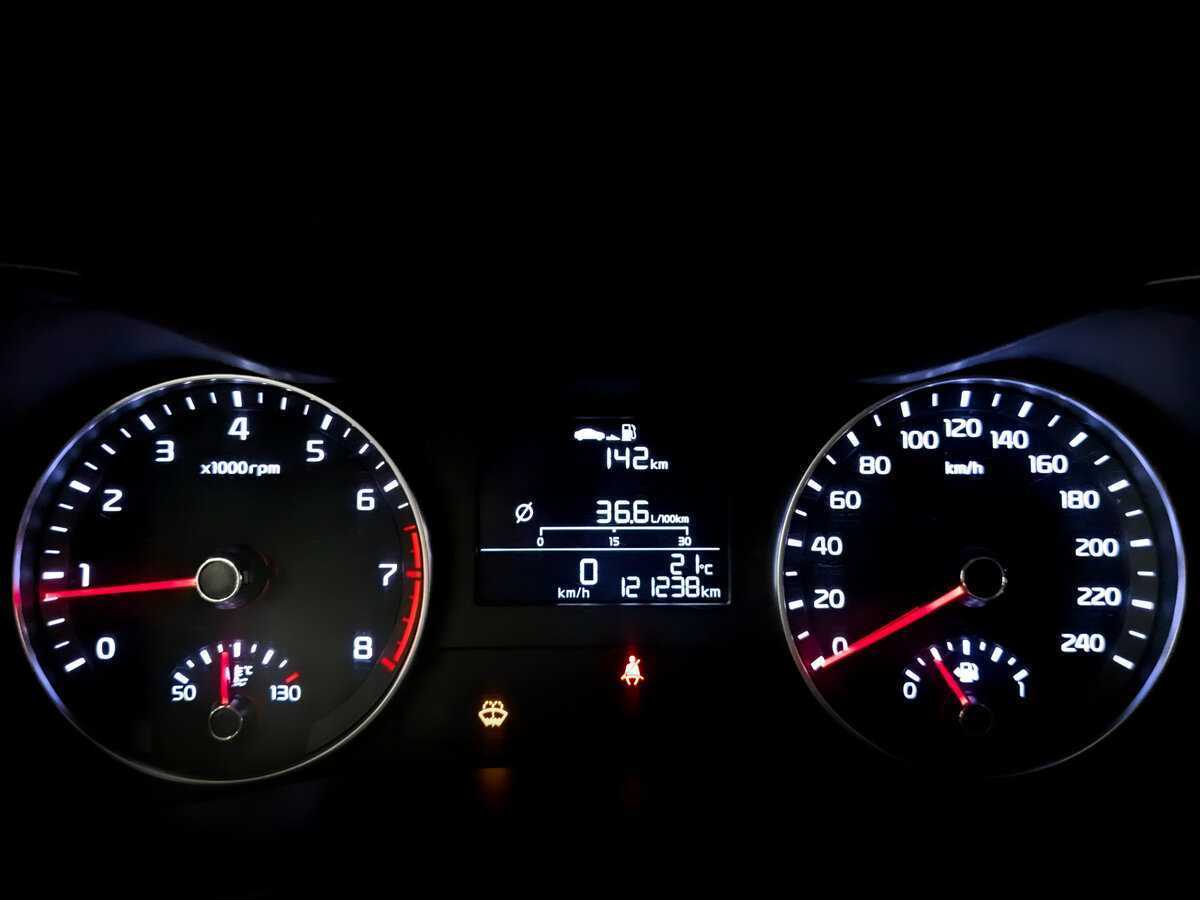 Kia Cerato б/у, 2022, Механическая. Фото: #10