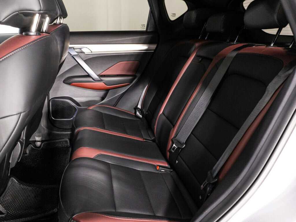 Geely Coolray б/у, 2023, Роботизированная. Фото: #9