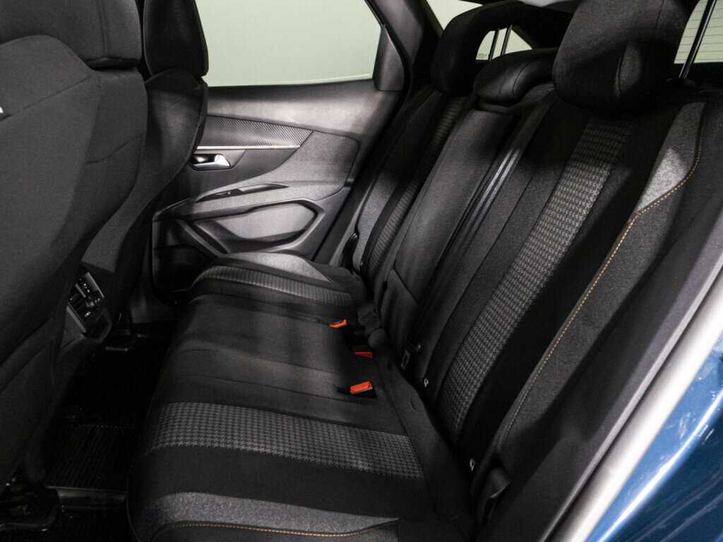 Peugeot 3008 б/у, 2021, Автоматическая. Фото: #9