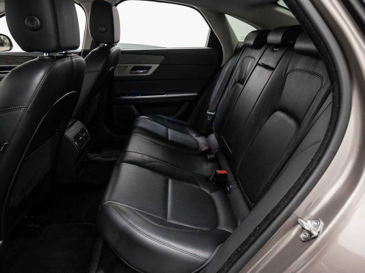 Jaguar XF б/у, 2016, Автоматическая. Фото: #12