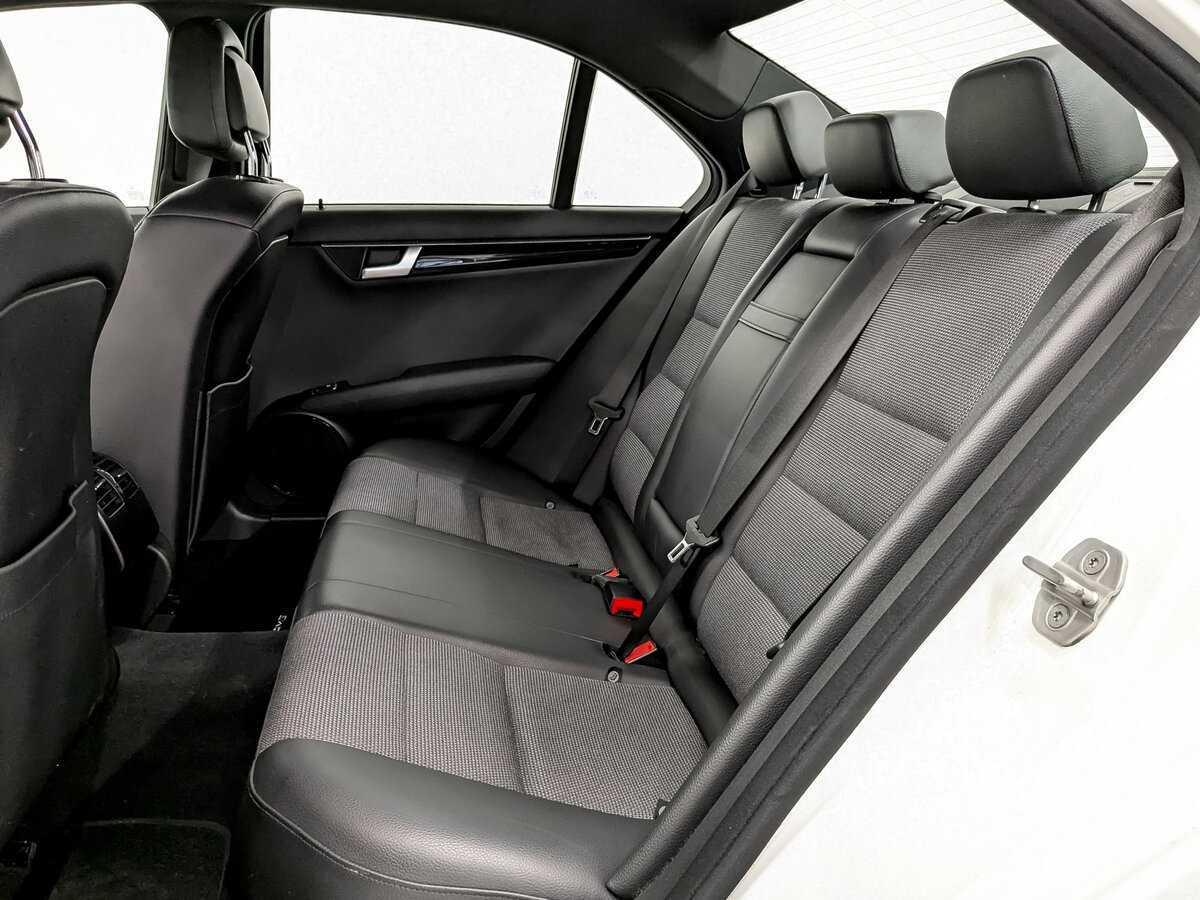 Mercedes-Benz C-Класс б/у, 2012, Автоматическая. Фото: #11