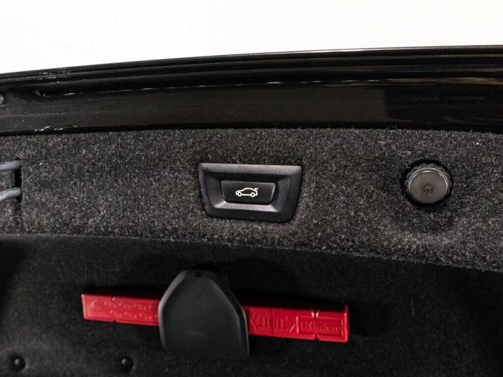 BMW 5 серии б/у, 2019, Автоматическая. Фото: #15