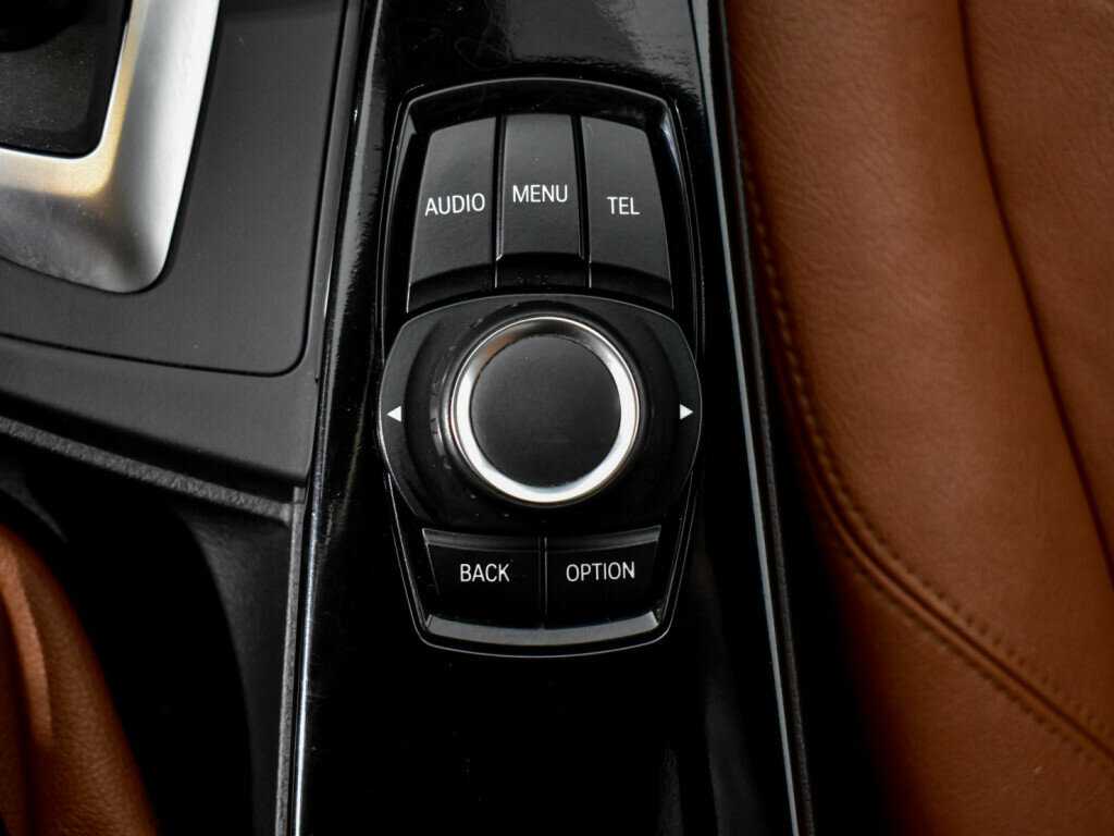 BMW 3 серии б/у, 2017, Автоматическая. Фото: #11