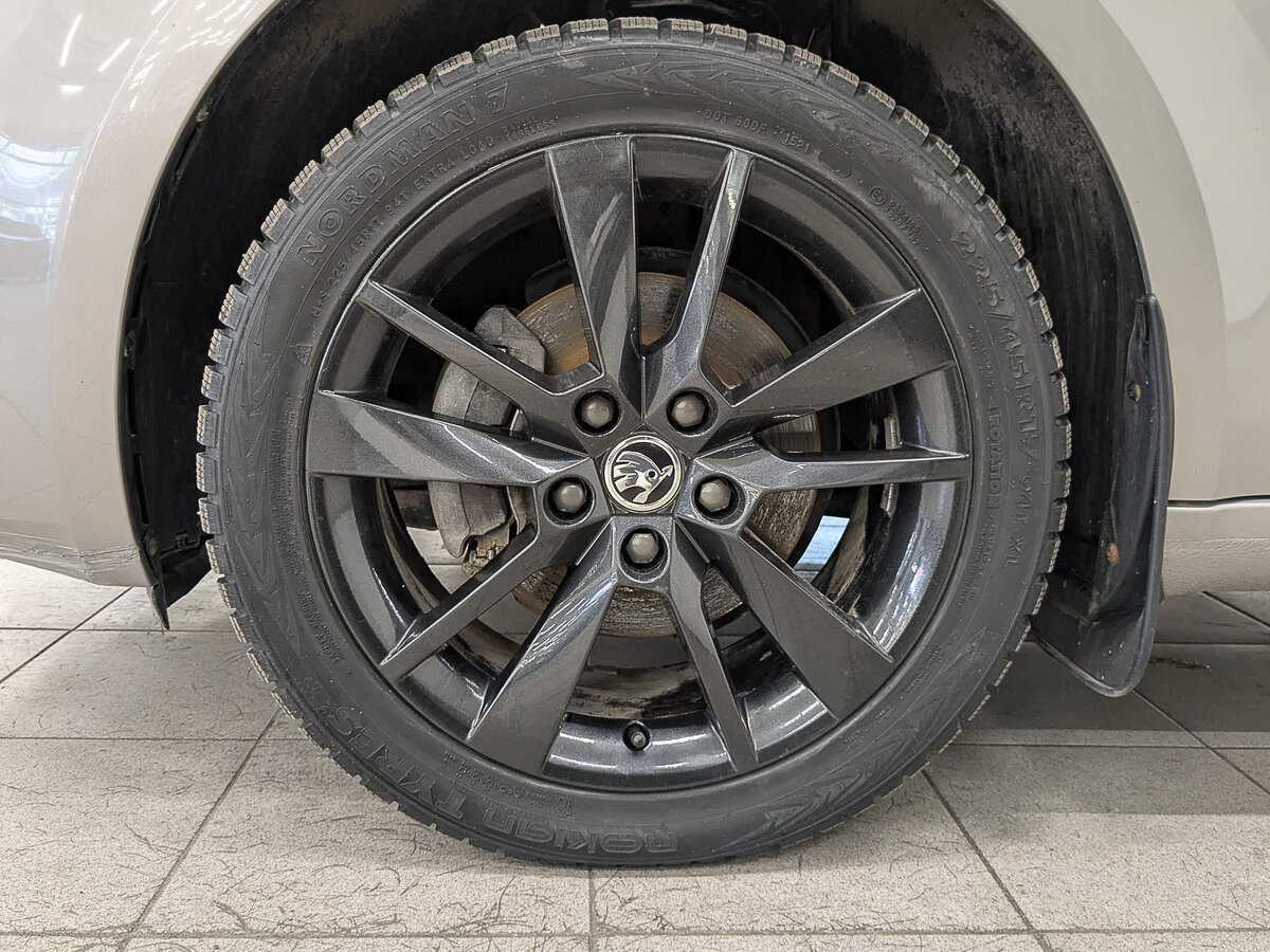 Skoda Octavia б/у, 2019, Роботизированная. Фото: #11