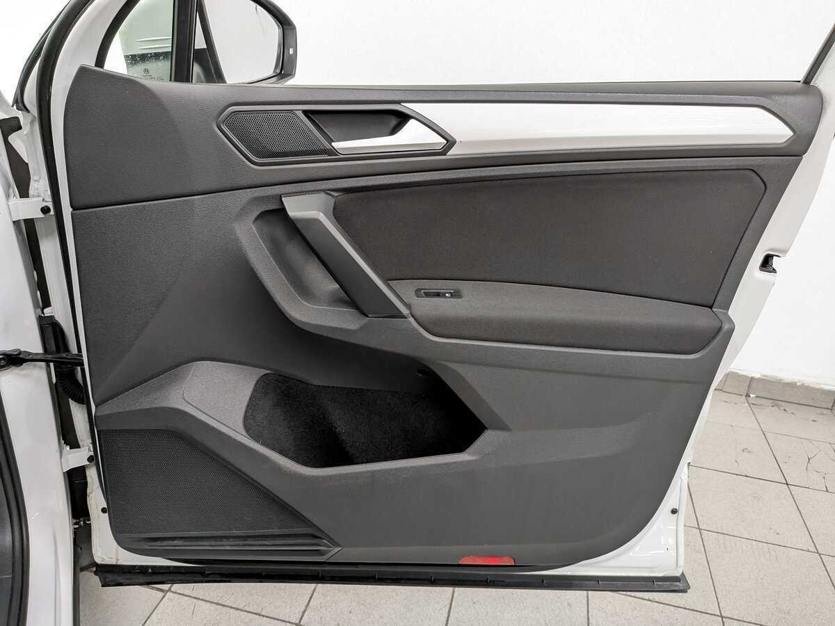 Volkswagen Tiguan б/у, 2021, Роботизированная. Фото: #23