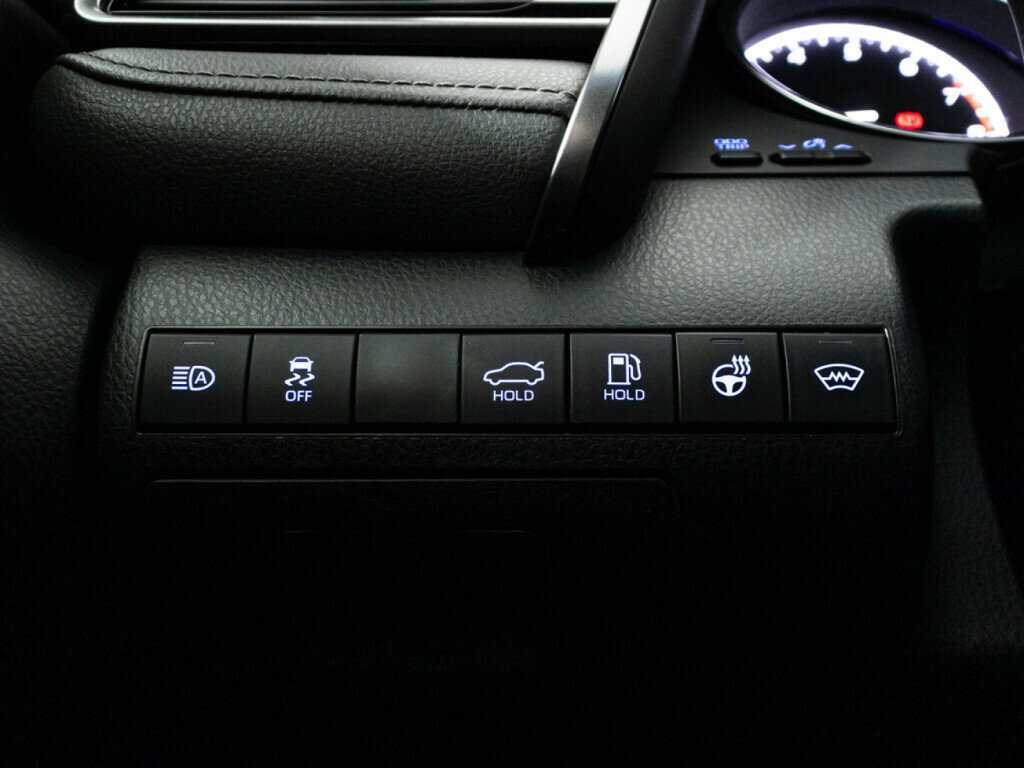 Toyota Camry б/у, 2021, Автоматическая. Фото: #18