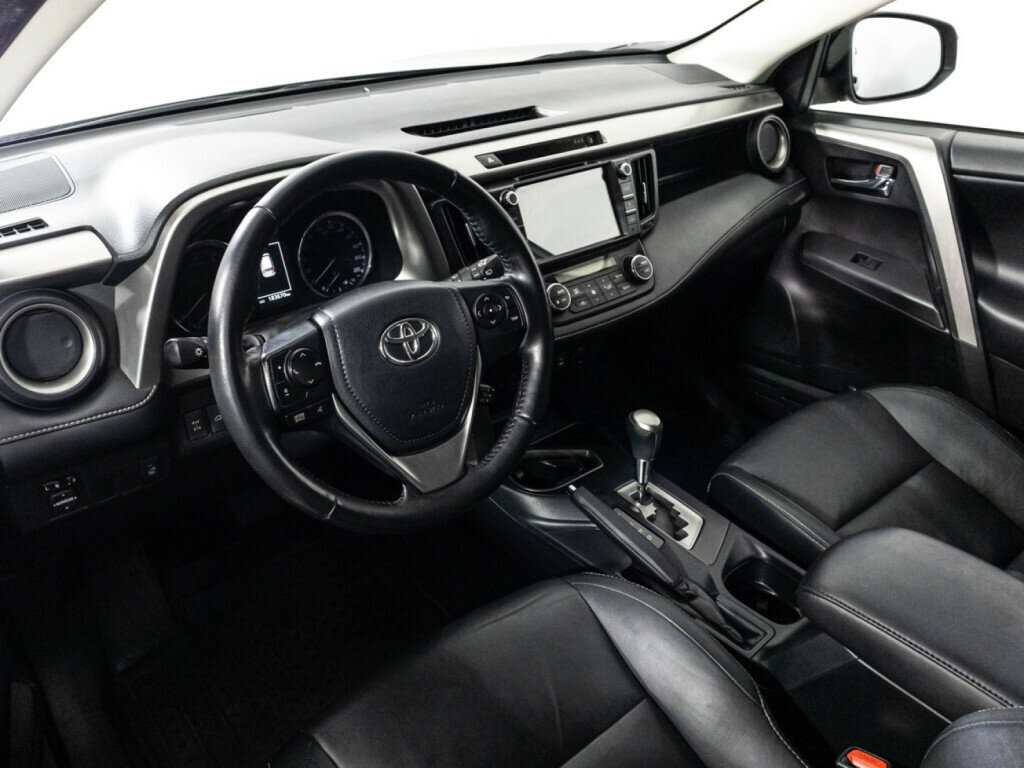 Toyota RAV4 б/у, 2017, Автоматическая. Фото: #10
